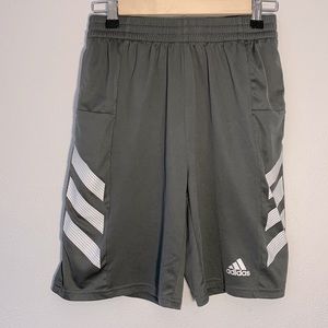 Youth adidas athletic shorts, AERO READY, size xl 18/20